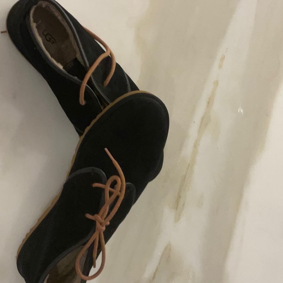 Black Ugg lace up Moccasin! Barely worn ! main image 5